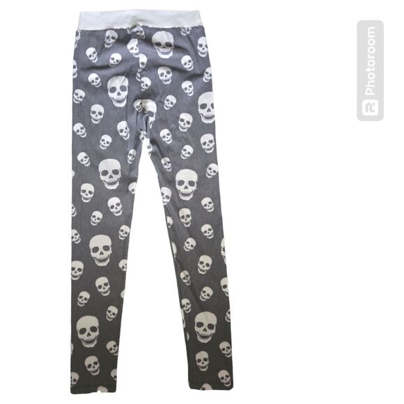 Skull Print Jegging Pants - Picture 3 of 8